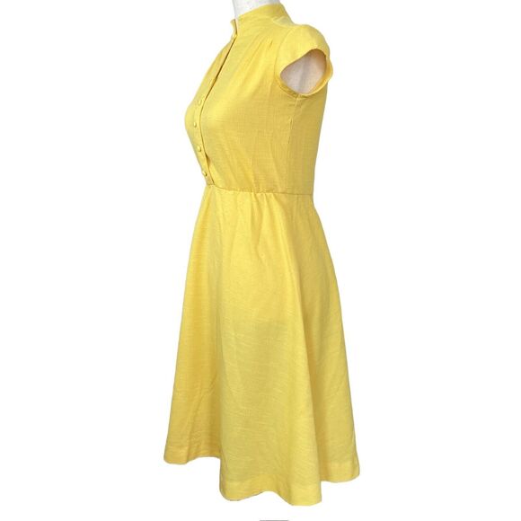Yellow Vintage 1970s ILGWU Union Made Button Front Mandarin Collar Shirtdress - Picture 4 of 14